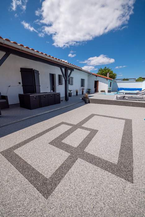 Stone Carpet Installation – Les Landes
